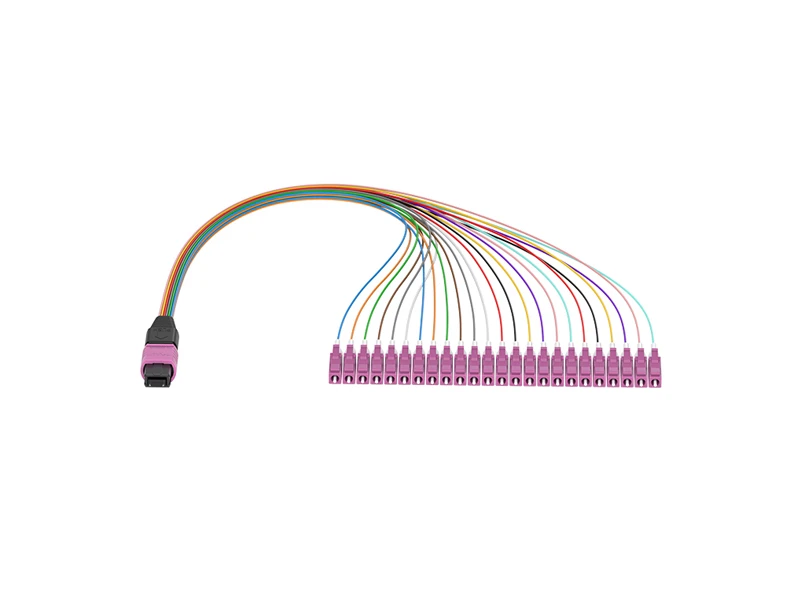 MPO/APC (macho) a LC/UPC OM4 24 n&uacute;cleos MPO/MTP Cables de conexi&oacute;n en abanico de 0,9 mm