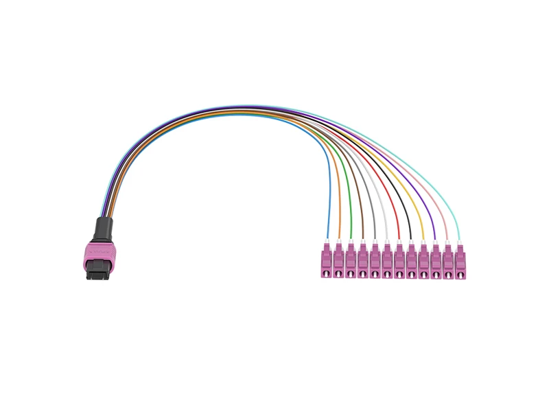 MPO/APC (macho) a LC/UPC OM4 12 n&uacute;cleos MPO/MTP Cables de conexi&oacute;n en abanico de 0,9 mm