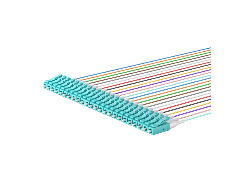 MPO/APC (macho) a LC/UPC OM3 24 n&uacute;cleos MPO/MTP Cables de conexi&oacute;n en abanico de 0,9 mm