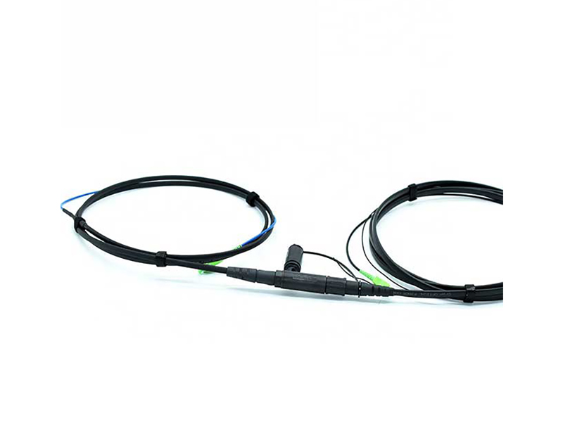 Conector H SCAPC de entrada Recept&aacute;culo de l&iacute;nea Optitap hembra a SCAPC con cable plano de 4,5 x 8,1 mm.