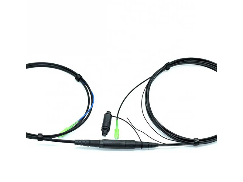 Conector H SCAPC de entrada Recept&aacute;culo de l&iacute;nea Optitap hembra a SCAPC con cable plano de 4,5 x 8,1 mm.