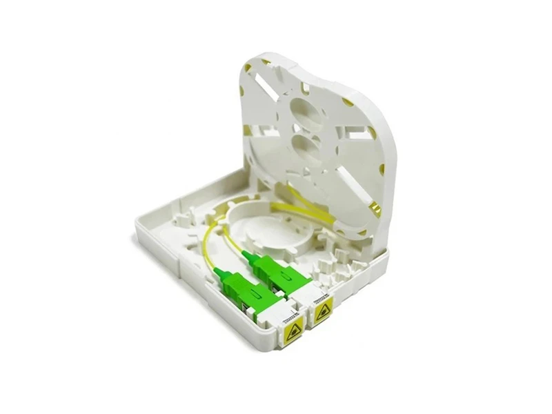 OTB-AT01D 1 2 4 Core Ftth Caja de terminales de fibra &oacute;ptica Adaptador SC APC 0,9 mm LSZH SC APC Placa frontal 1M SM G657A1 Equipo de fibra &oacute;ptica Pigtail