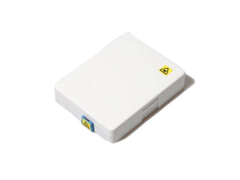 OTB-AT01D 1 2 4 Core Ftth Caja de terminales de fibra &oacute;ptica Adaptador SC APC 0,9 mm LSZH SC APC Placa frontal 1M SM G657A1 Equipo de fibra &oacute;ptica Pigtail