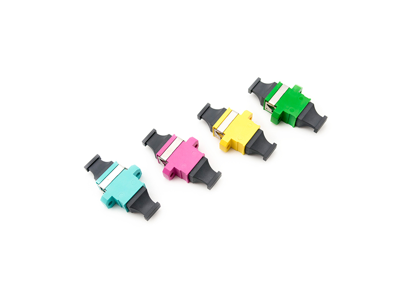 Carcasa de pl&aacute;stico original MPO Adaptador de fibra &oacute;ptica de 8/12/16/24 n&uacute;cleos con/sin brida